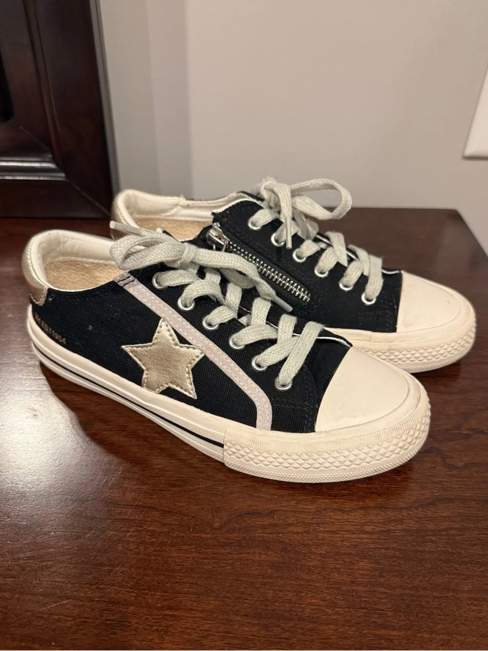 Vintage Havana Black Canvas Star Low Sneakers with Cream Accents